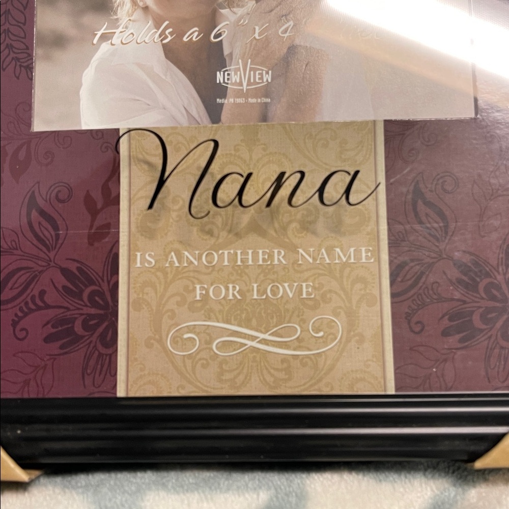 BNIB NEW VIEW SHADOW BOX “NANA IS ANOTHER NAME FOR LOVE” PHOTO FRAME HOLDS 6 x 4 - Picture 3 of 8